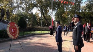 Cumhuriyet Bayramı Coşkusu Resmi Törenlerle Başladı