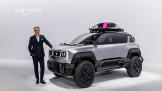 Renault 2022 Paris Otomobil Fuarı’nda Elektrikli Geleceği ve C Segmenti Atağını Ortaya Koyuyor