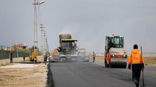 Van Büyükşehir Eski Kale Yolu’nda Asfaltlama Çalışması Yapıyor