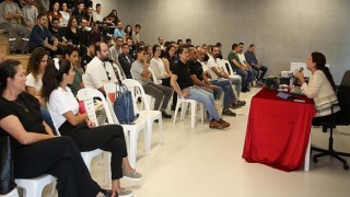 Zeynep Zengin, çalışanlara Sait Faik’i anlattı