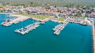 Burhaniye Yat Limanı ve Balıkçı Barınağı Kıyı Tesisi İşletme İzin Belgesini Aldı