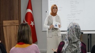 Edremit Belediyesi’nden Bibliyoterapi Seansı