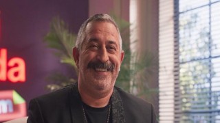 Hepsiburada’nın Bergüzar Korel’in ve Cem Yılmaz’ın yer aldığı “Efsane Kasım” Reklam Filmleri Yayında