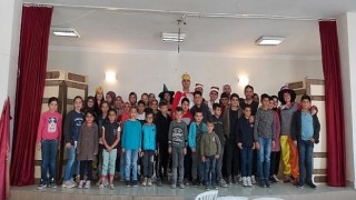 Şehir Tiyatrosu Oyuncuları “ZELZELE” Adlı Oyunlarını Özlüce’de Sahnelendi