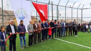 Yahyalı’da Taşhan Mahallesi Halı Sahası Açıldı