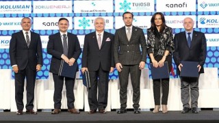 6. İstanbul Ekonomi Zirvesi&#39;nde “Otomotiv Sektöründe Elektrifikasyon Dönüşümü ve Sürdürülebilirlik” Paneline Borusan Otomotiv Ev Sahipliği Yaptı