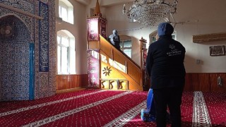 Aydın Büyükşehir Belediyesi İbadethane Temizliklerini Sürdürüyor