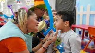 Bucalı miniklerin yeni yıl coşkusu