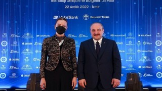 DEÜ&#39;de Gurur Günü: Depark&#39;a Bakan Varank&#39;tan Ödül