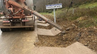 Gebze&#39;de köy yolları V kanal imalatı ile korunuyor