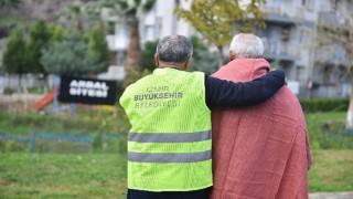 İzmir Büyükşehir Belediyesi evsizlere kapılarını açtı