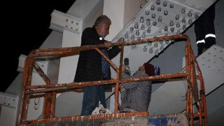 Kuruçeşme tramvay köprüsünün kiriş montajları tamamlanıyor