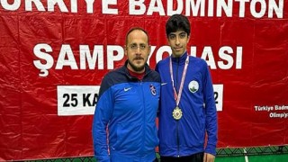 Osmangazili Badmintoncudan Altın Madalya
