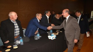 Selçuklu Belediyesi tarafından kırsal bölgelerde yaşayan vatandaşların kalkınmasını arttırmaya yönelik yapılacak çalışmalar düzenlenen toplantı ile ele alındı