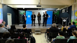 Team Paribu Seninle, Bursa&#39;daki öğrencilerin spor ekipmanı ihtiyacını karşıladı