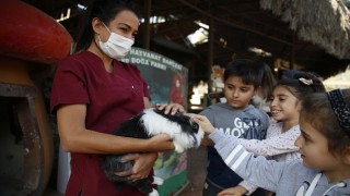 Antalya Büyükşehir&#39;den öğrenci ve öğretmenlere yarıyıl hediyesi