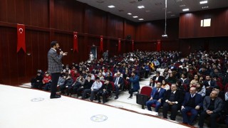 Bağcılar'da öğrenciler her gün yaşı kadar kitap sayfası okuyacak