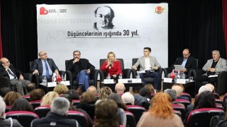 Bayraklı Uğur Mumcu yu unutmadı!