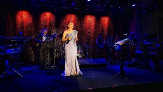 Candan Erçetin ile 2023&#39;e unutulmaz bir merhaba!