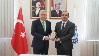 Ege Üniversitesine “En Beğenilen Üniversite” ödülü