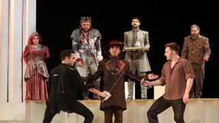 İBB Şehir Tiyatroları Şubat Ayında 33 Oyunla Seyirciyle Buluşuyor