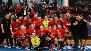 İzmir ekibinin gözü turda