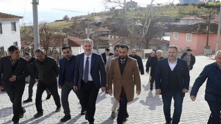 Karalar Mahallesinde Sokaklar Parke Taşla Kaplanıyor