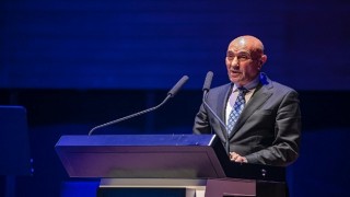 Nazım Hikmet ile Yannis Ritsos İzmir&#39;de şiir ve şarkılarla anıldı