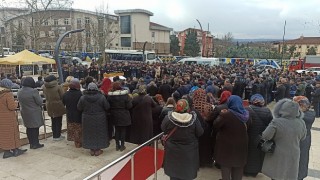 Belediye personeli gözyaşları arasında toprağa verildi