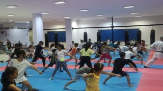 Karate, Kick Boks ve Pilates kursları devam ediyor