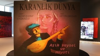 Bu dünyadan Aşık Veysel geçti Aşık Veysel apos;Veysel Gider, Adı Kalır sergisi AKM de açıldı