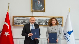 İzmirde ücretsiz yapı ön incelemesi için protokol imzalandı