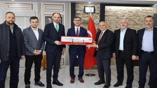 Verenel Derneğinden Başkan Esat Öztürke Ziyaret