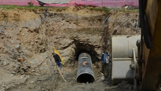 Antalya Büyükşehir Belediyesi ASAT Genel Müdürlüğü Alanya'nın Büyükhasbahçe, Fığla ve Hacet Mahalleleri'nin içme suyu hatlarını yeniliyor.