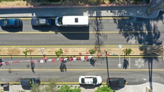 Aydın Büyükşehir Belediyesi, hizmet odaklı belediyecilik anlayışı ile kentin birçok noktasında yol yapım çalışmalarına devam ediyor.