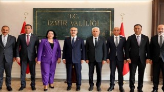 Azeri milletvekillerinden İzmir çıkarması