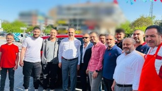 Başkan Altay Eski Belediye Civarındaki İş Merkezlerinde Esnaflarla Buluştu