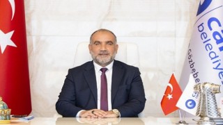 Başkan Sandıkçı: “19 Mayıs, milletimizin iman, azim ve cesaretle yazdığı hürriyet destanının başlangıcı olarak tarih sahnesine kazınmıştır”