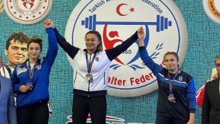 Kocaelinin haltercilerinden 2 gümüş madalya