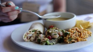 Aslan balığı sorununu mutfakta çözmek