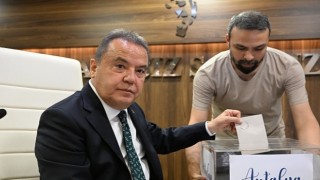 Başkan Böcek: Belediyeler konaklama vergisinden pay almalı&#39;