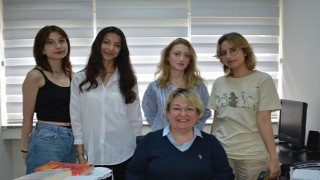 Egeli genç iletişimcilerden “Engelsiz Tebessüm” projesi