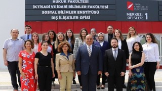 Egenin Yabancı Dilde Eğitim Veren İlk Hukuk Fakültesi İKÇÜde