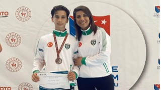 İzmir Yeşilay Spor Kulübünden art arda başarı 