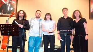 Konservatuvarın mezuniyet sevinci