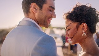 Aşk dolu yaz günleri için: Netflix te Aşkın Mevsimi Yazdır!