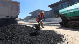 İnşaat Süreci Tamamlanan Sokaklar Asfaltlanıyor