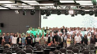 Isıcam Sistemleri, 49. Yıldönümünde Yetkili Üreticileri ile Bir Araya Geldi