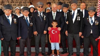 Kıbrıs Gazisi Menemenliler Barış ve Özgürlük Bayramında Kıbrısta