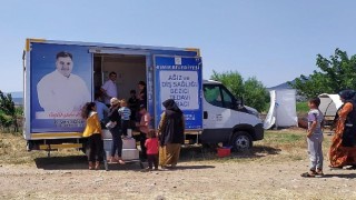 Kınıkta gezici diş sağlığı aracında tarım işçilerine sağlık taraması